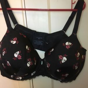 Black Bra with skulls and roses